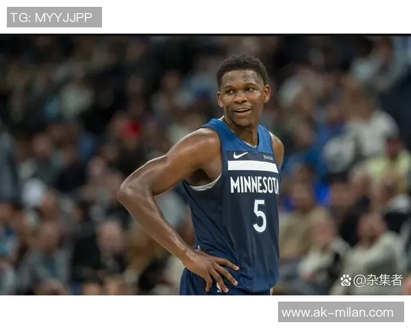 爱德华兹称赞戈贝尔接球能力提升现已能接几乎所有传球